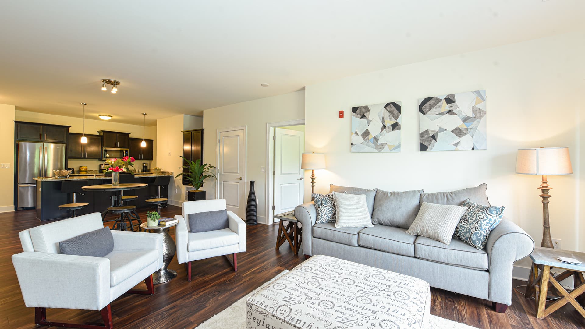 Photos of Greenfield Highlands Apartments in Greenfield, WI